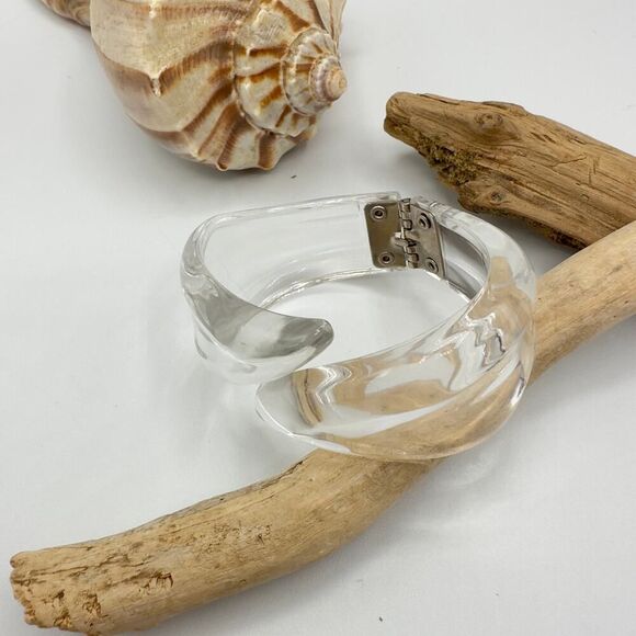 60's Vintage Clear Lucite Hinged Clamper Bracelet - Picture 2 of 5